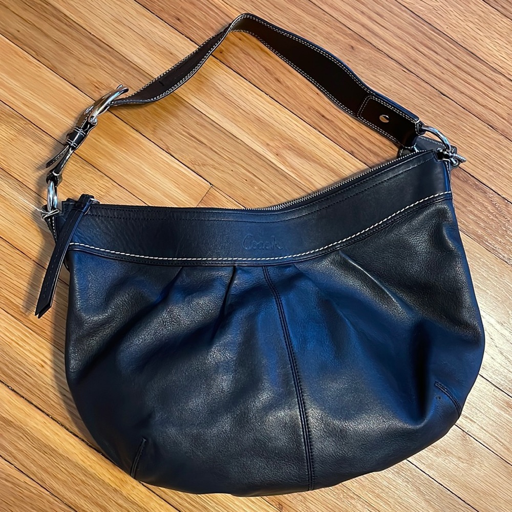 Black leather Coach hobo shoulder bag